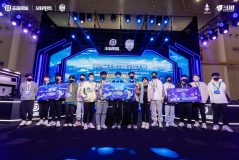 争议决策：风劫鲁班七号闪现突脸被秒，导致被翻盘